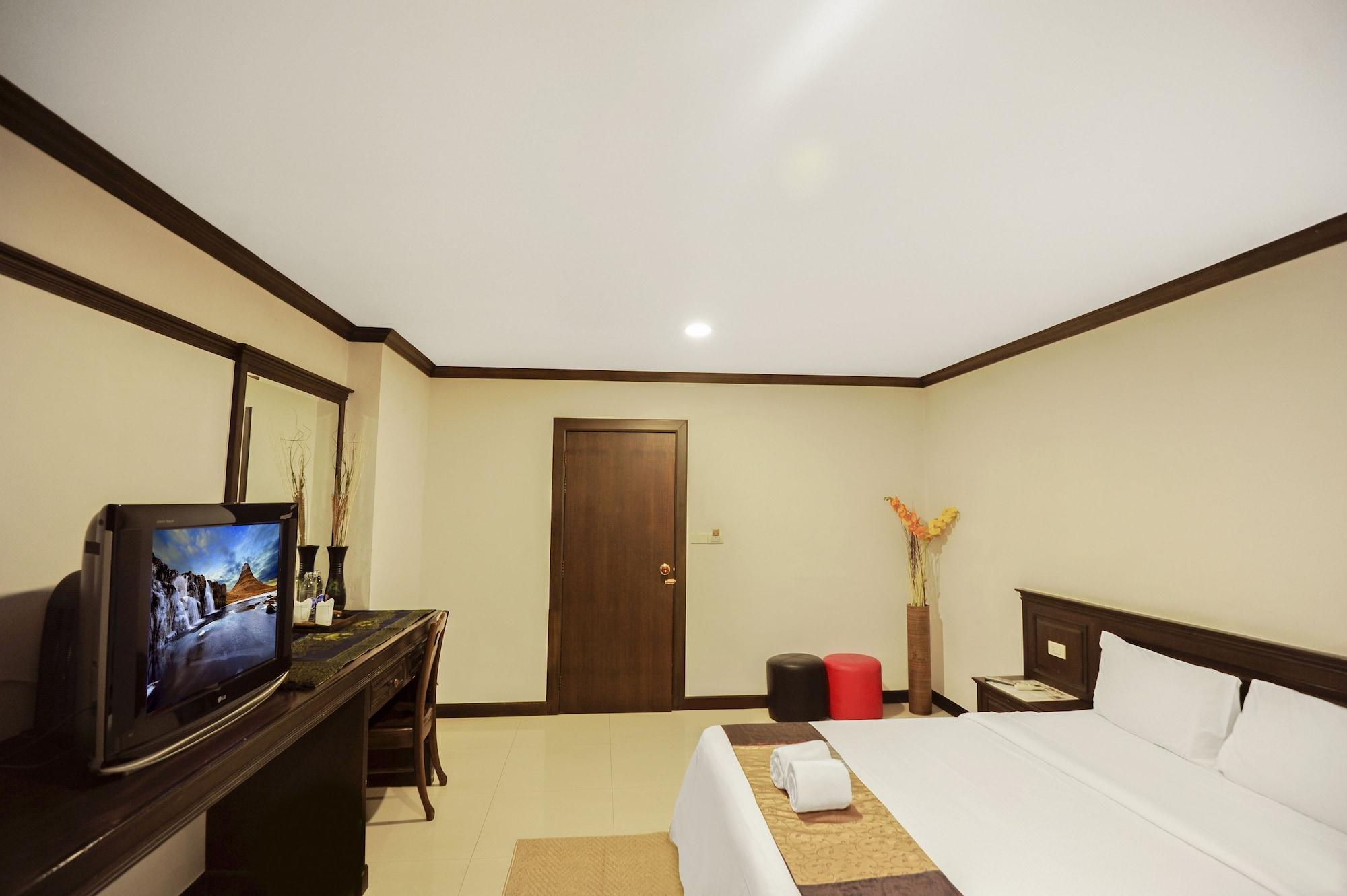 Romena Grand Hotel Chiang Mai Bagian luar foto