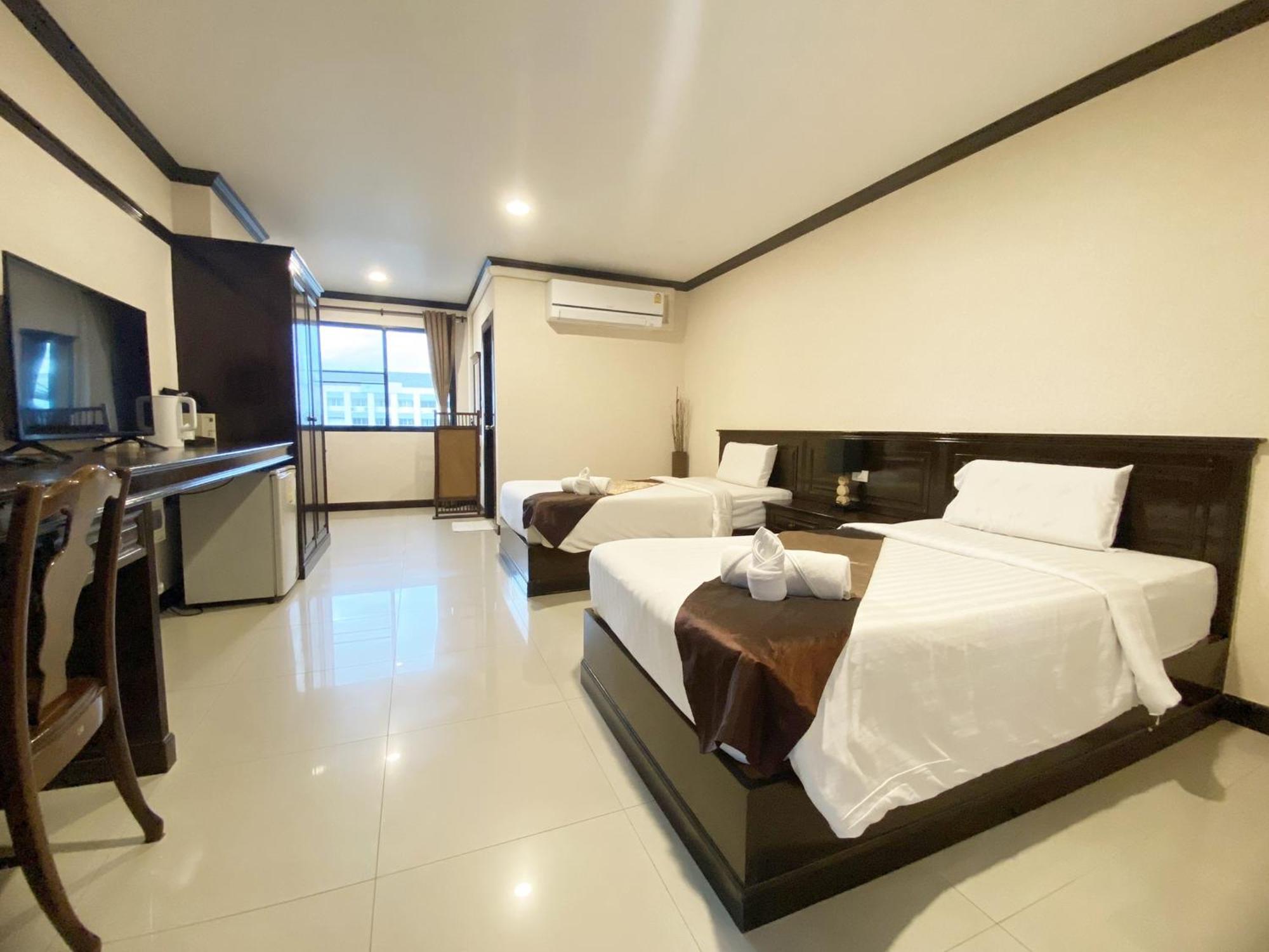Romena Grand Hotel Chiang Mai Bagian luar foto