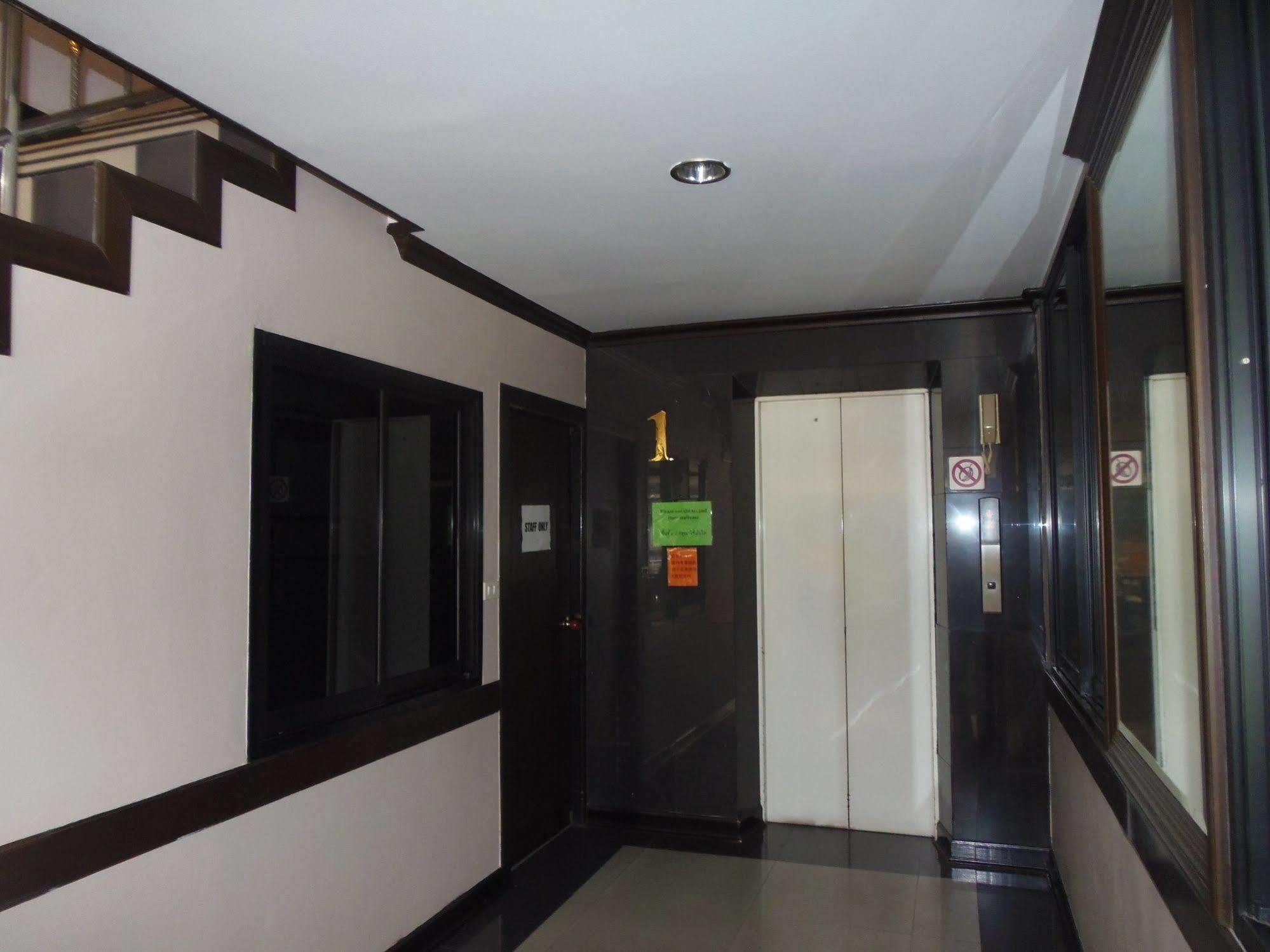 Romena Grand Hotel Chiang Mai Bagian luar foto